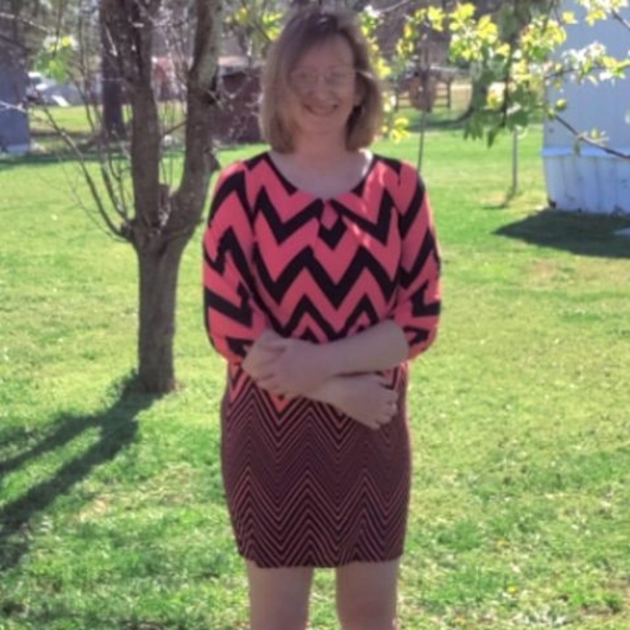 Meet your Posher, Sandy - Picture 1 of 1